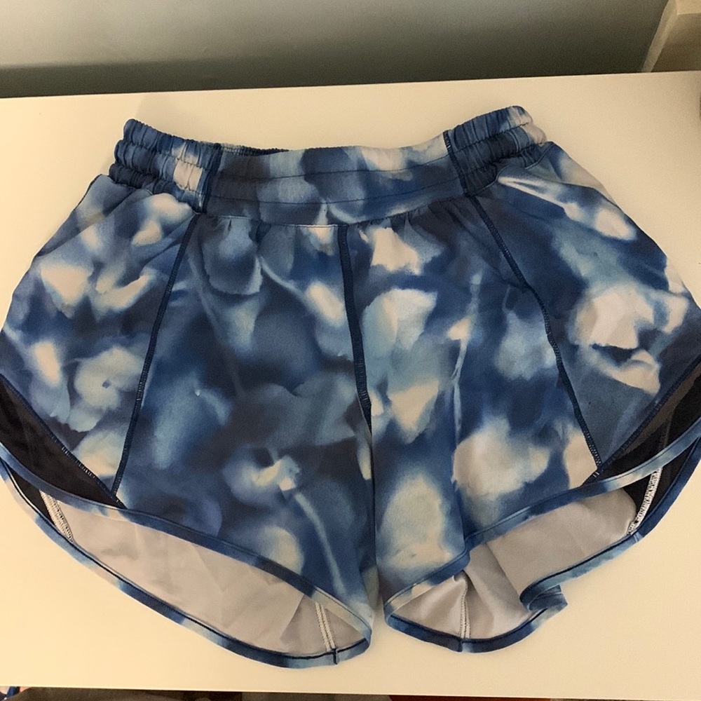 Blue lululemon hotty hot shorts - size 4